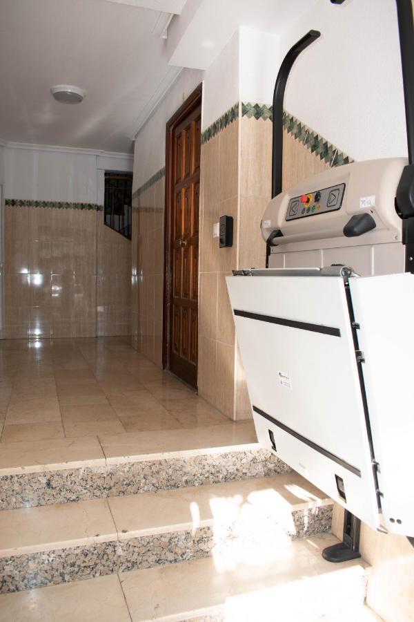 Alojamiento Entero, A 15 Minutos De Zona Centro Con Plaza De Aparcamiento Opcional Cordoba Exterior photo